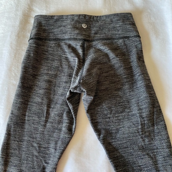 Lulu Lemon Wunder Under Leggings - Picture 1 of 4